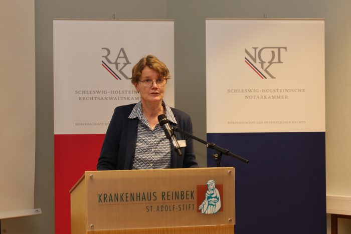 Frauke Rörden, Pastorin und Krankenhausseelsorgerin